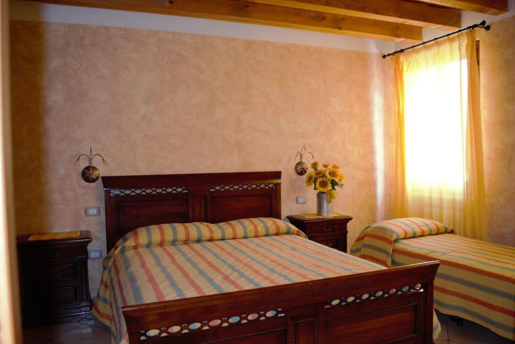 سونا Agriturismo Colombarola الغرفة الصورة